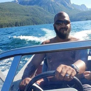 Meet your Posher, Don